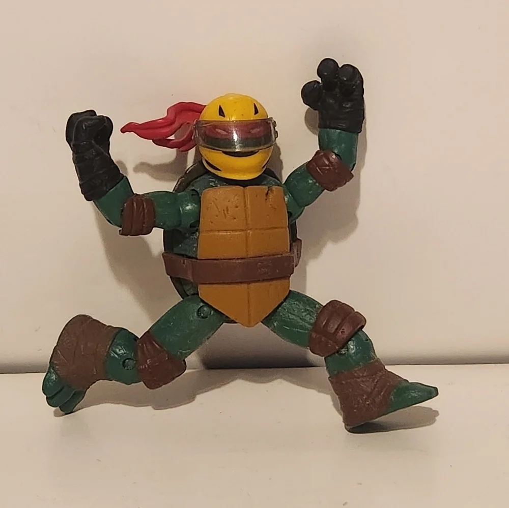 2012 TMNT Ninja Stealth Bike w/ Stealth Raphael Teenage Mutant Ninja Turtle